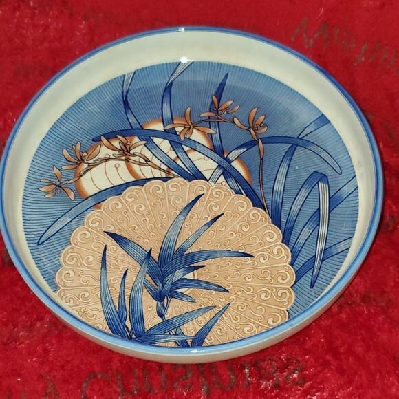 Vintage Japanese Design 11.75" Serving Dish - Picture 2 of 9